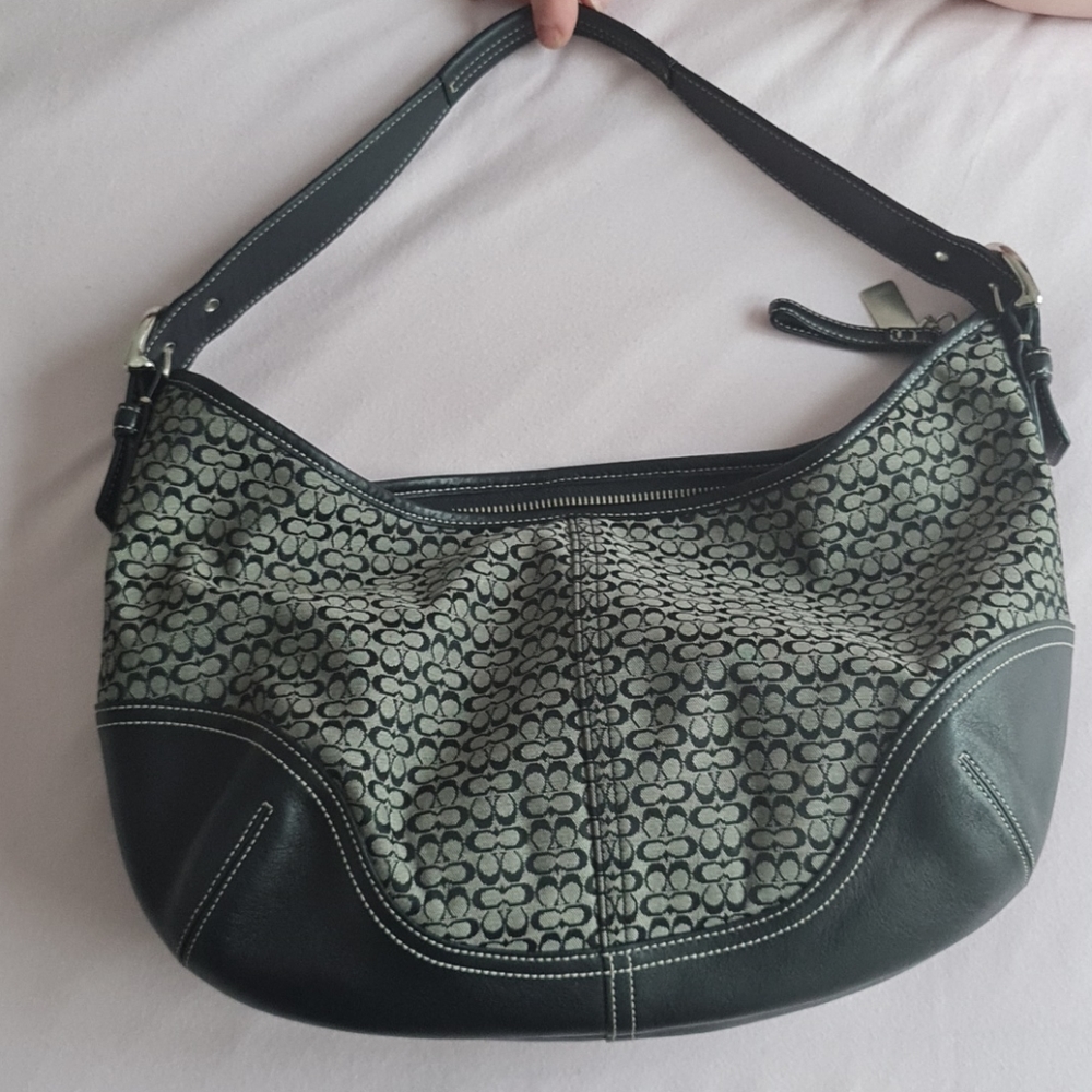 EUC Authentic Black COACH Shoulder Bag